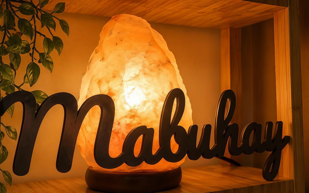 Lámpara de sal y mensaje de bienvenida Mabuhay en Hilot Filipino